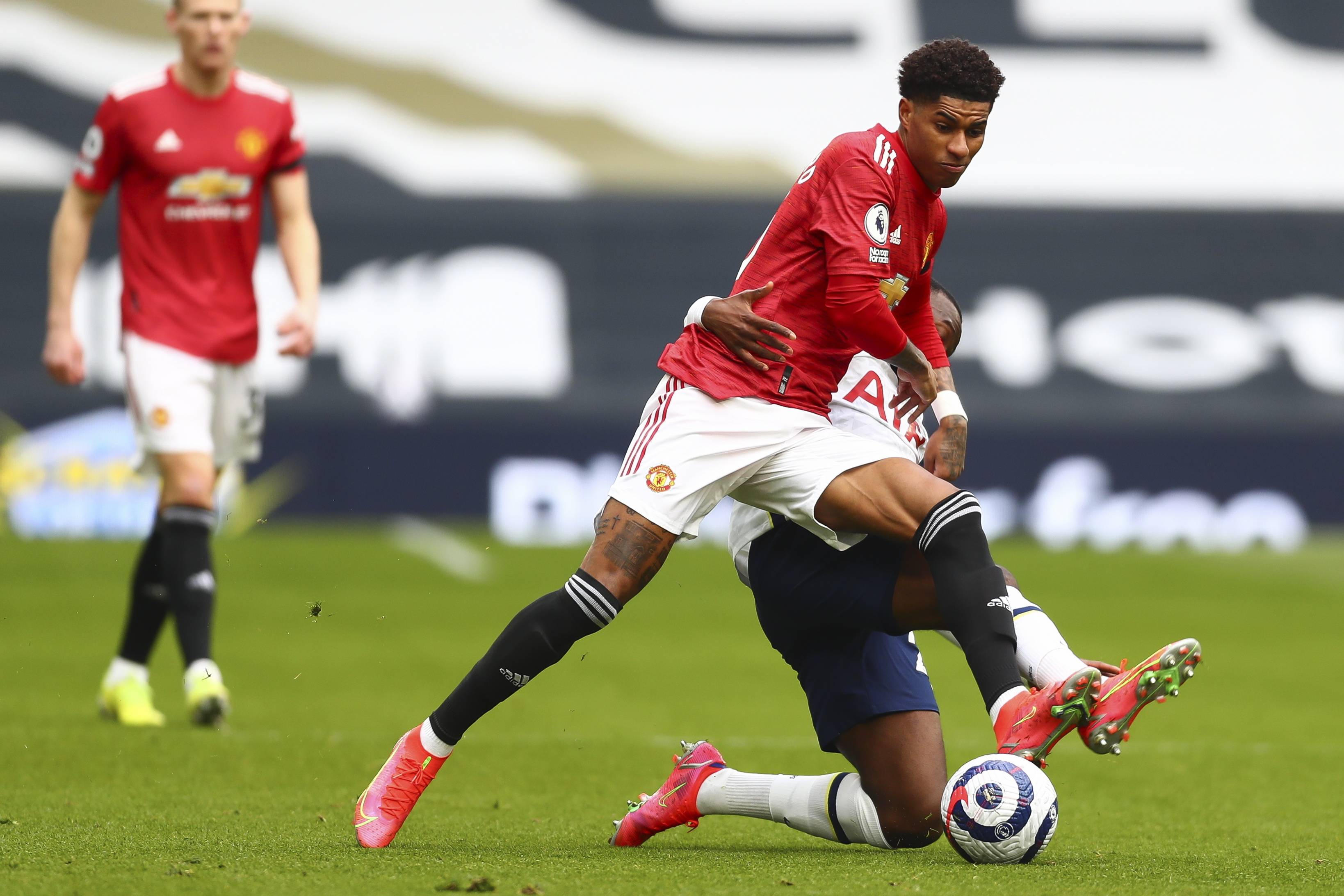 成為現代體 成為現代體