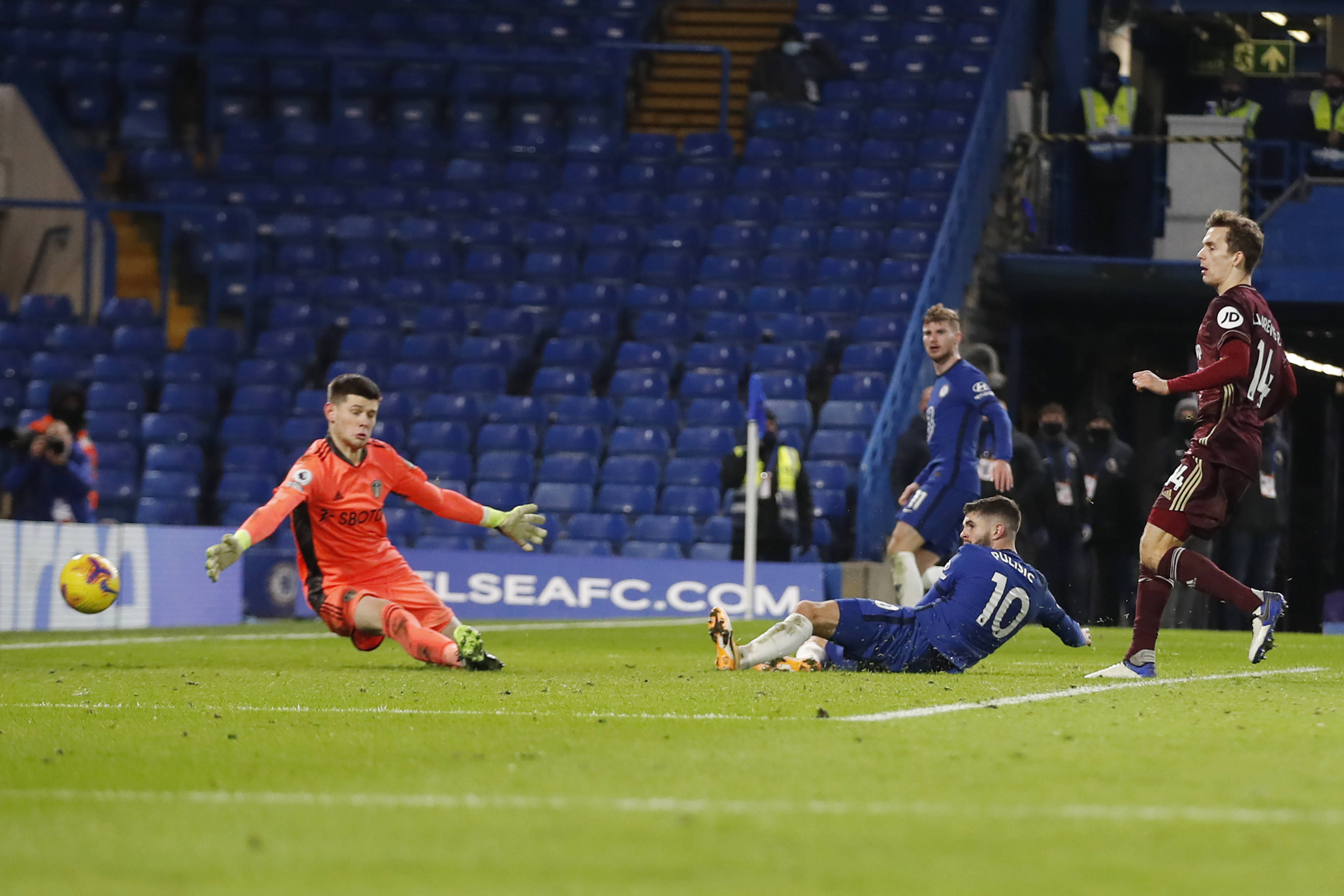 次对阵中 次对阵中